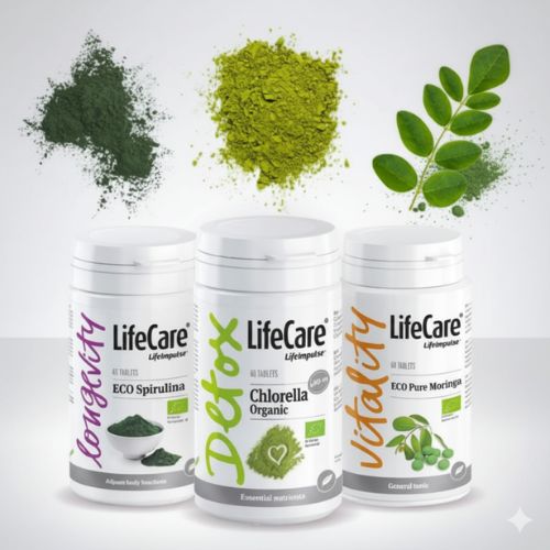 Fotografie de studio cu produsele LifeCare ECO Spirulină, Chlorella Organic și Pure Moringa, evidențiind ingredientele naturale pentru sprijinirea funcțiilor corpului, detoxifiere și tonic general.